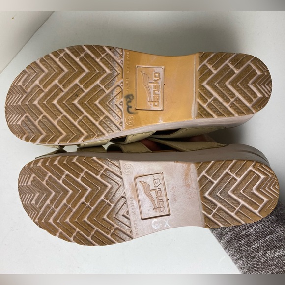 Dansko Cream and White Comfort Sandals with Woven Straps - Picture 8 of 10